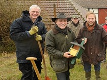 Pflanzaktion im Weingut Graf Adelmann